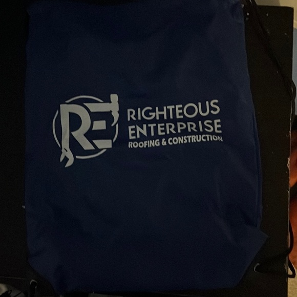 A string bag - Picture 1 of 1